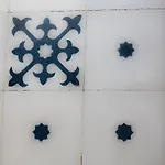 La Estrella De * Ταρίφα